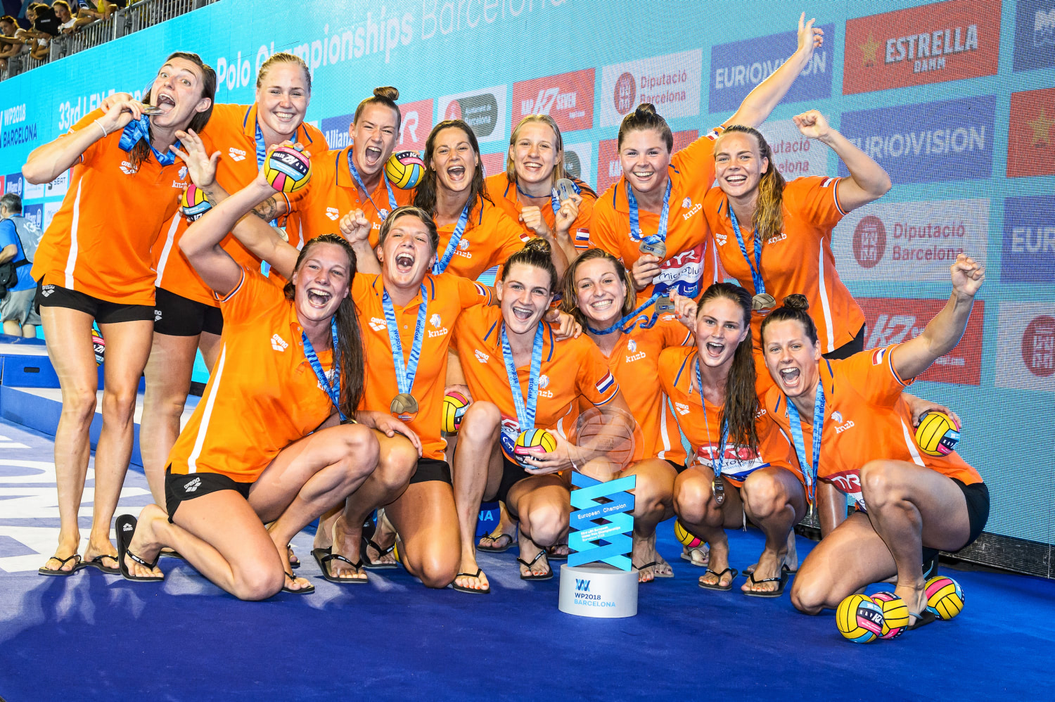 EK-goud voor de waterpolodames